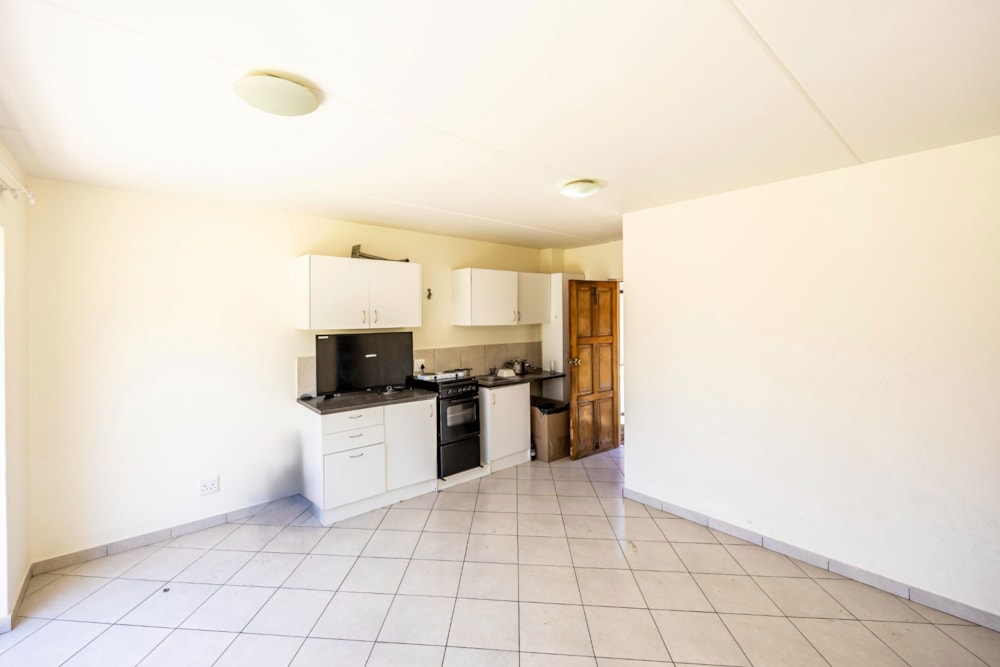 Apartment for sale in Kidds Beach - 1ET1638532