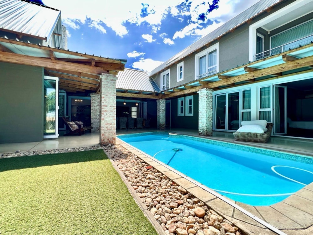 Double-storey house for sale in Ludwigsdorf, Namibia - 3NM1707128