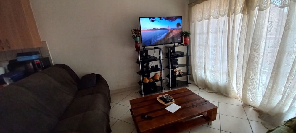 Apartment for sale in Waterval East - 1RU1638341