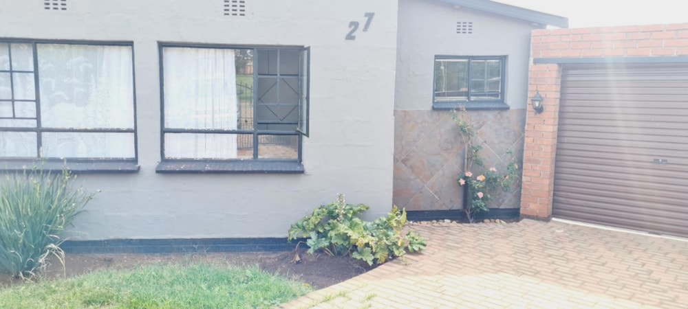 House for sale in Eldorado Park - 1GV1638398 House for sale in Eldorado Park - 1GV1638398