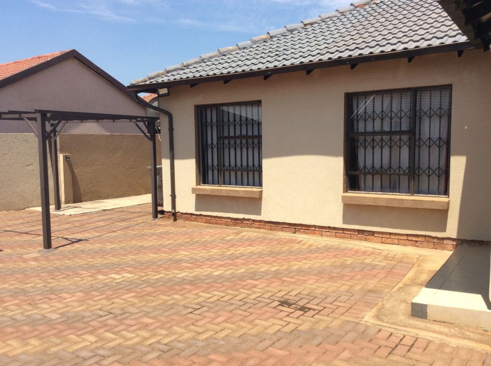 House sold in Protea Glen - RDT1638440 House sold in Protea Glen - RDT1638440