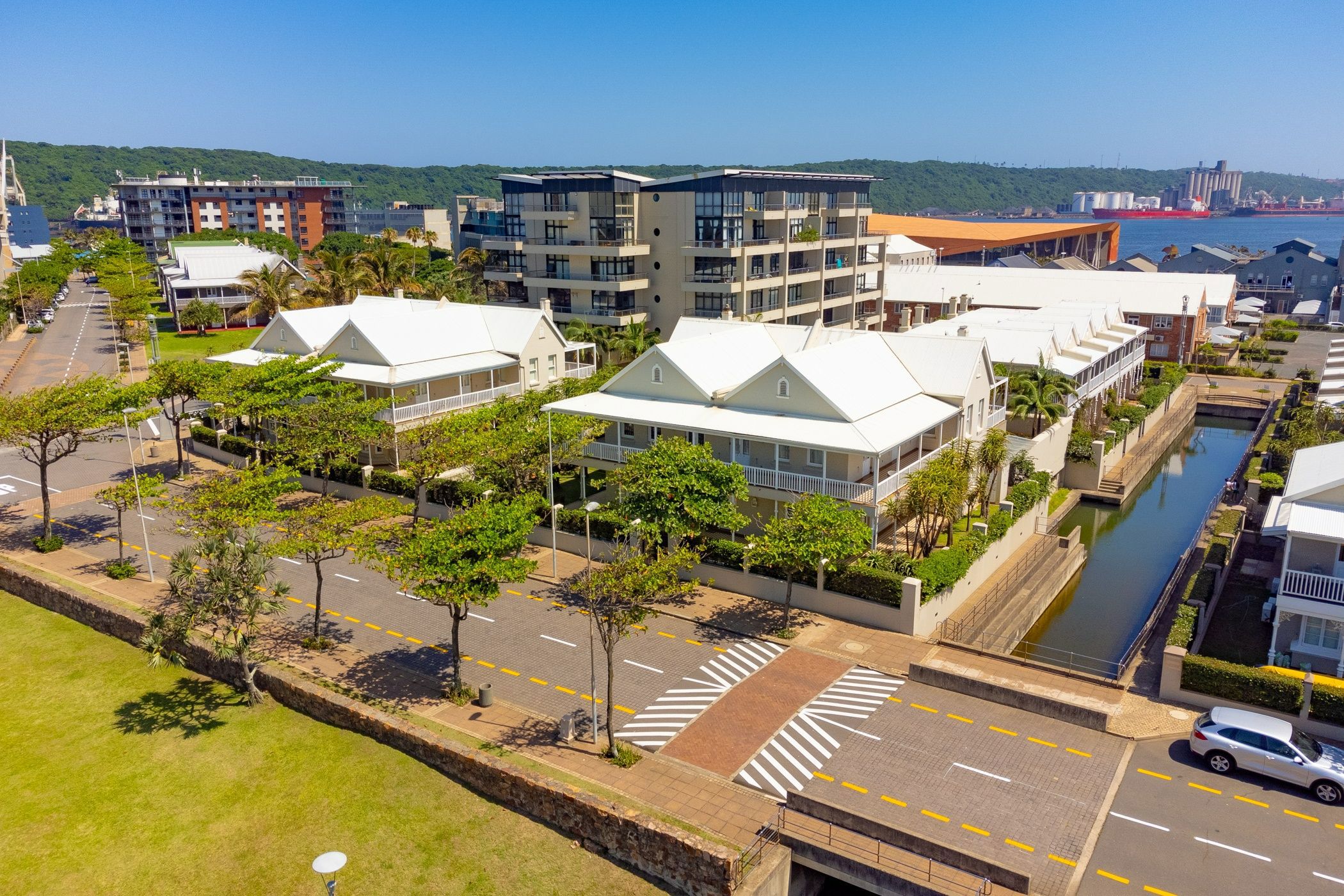 Townhouse for sale in Point Waterfront Durban - 1DA1638786