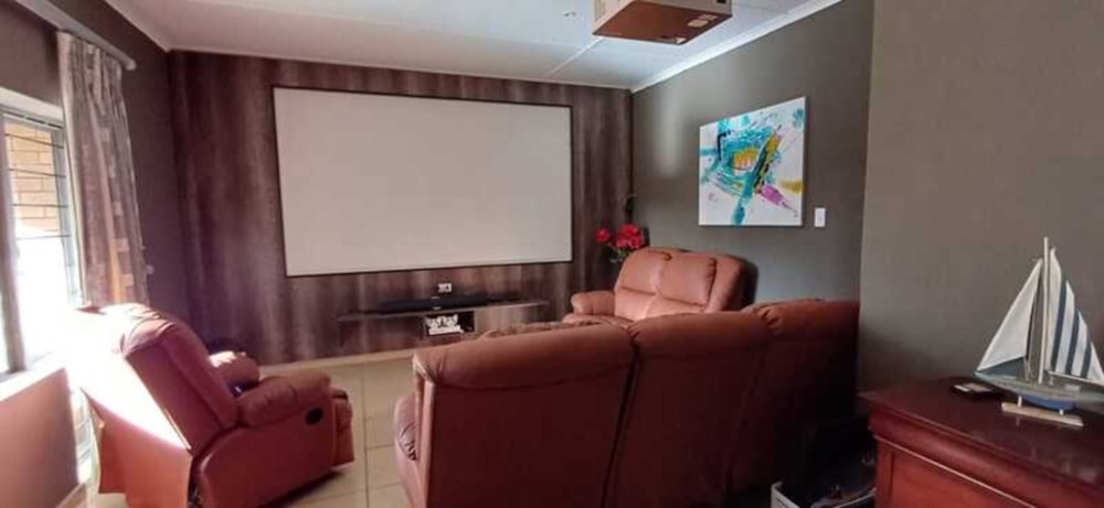 Single-storey house for sale in Meer en See - 1RY1635096 Single-storey house for sale in Meer en See - 1RY1635096