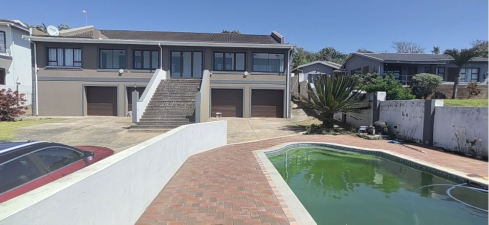 Double-storey house for sale in Hibberdene - 1PX1635959