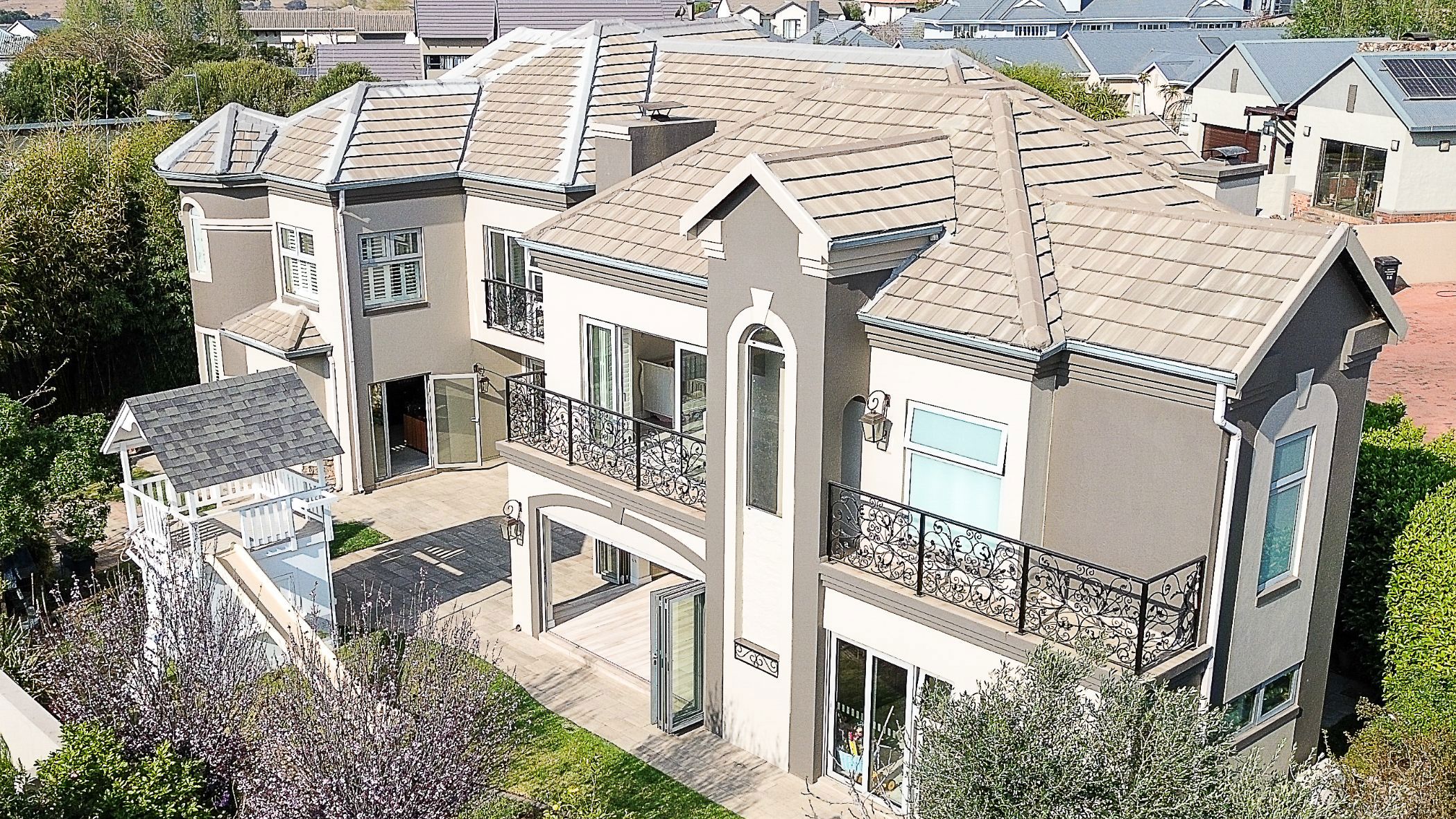 House for sale in Midstream Estate - CN1539712