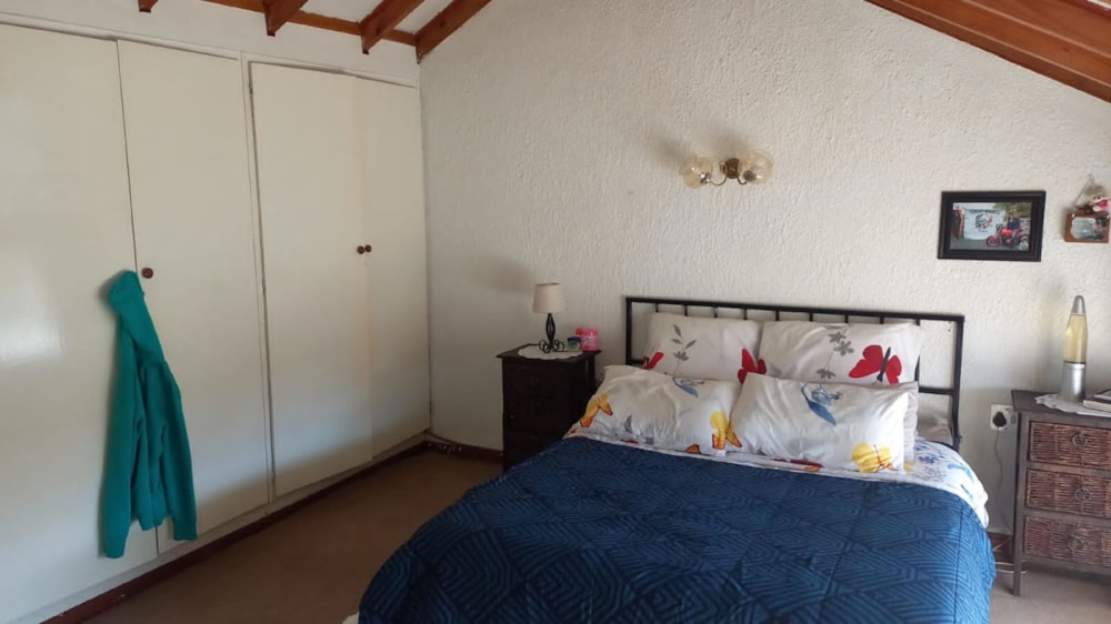 Townhouse sold in Petersfield - 1SP1636531