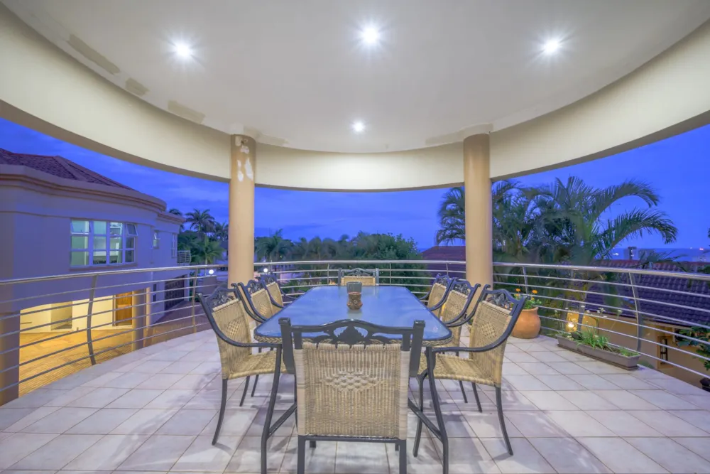House for sale in uMhlanga Rocks - 1ND1635595 House for sale in uMhlanga Rocks - 1ND1635595