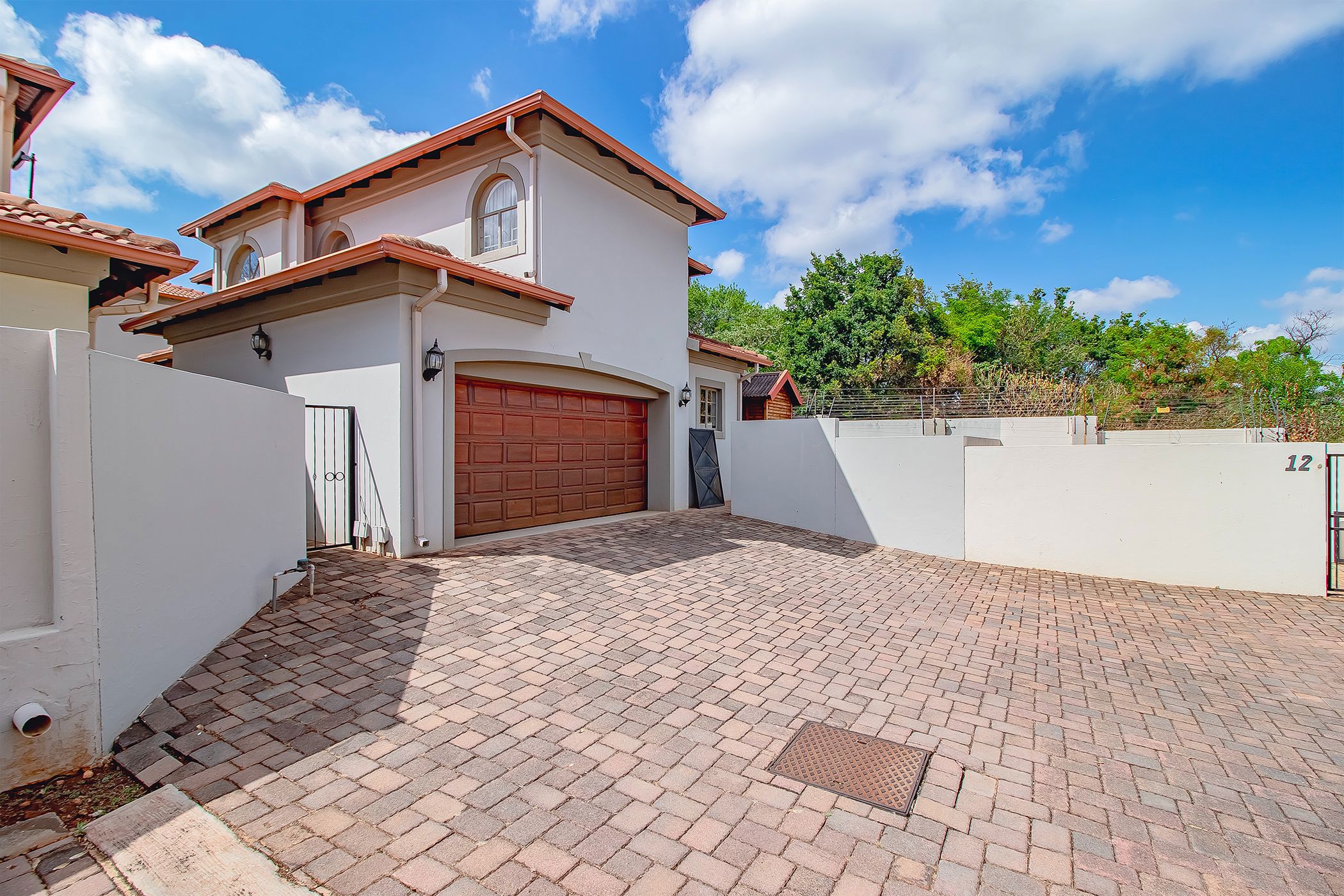 House sold in Faerie Glen - PT1635708