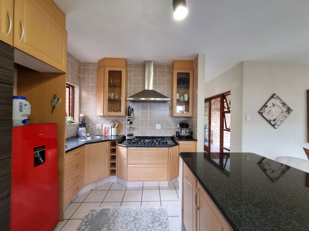 House for sale in Silver Lakes Golf Estate - PT1713072