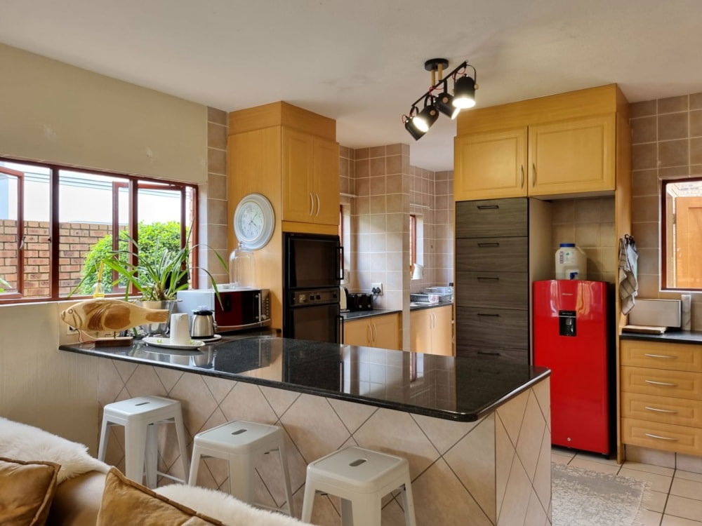 House for sale in Silver Lakes Golf Estate - PT1713072