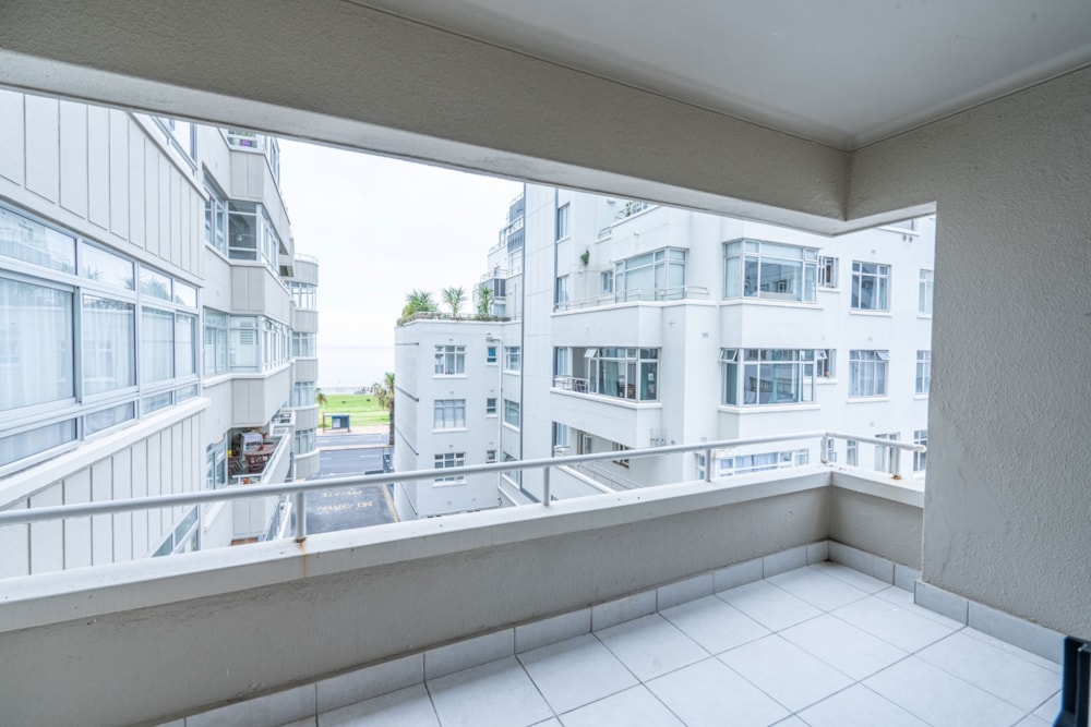 Apartment sold in Sea Point - AS1700764