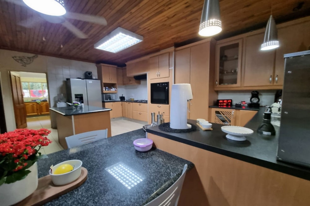 House for sale in White River - 1WR1643405