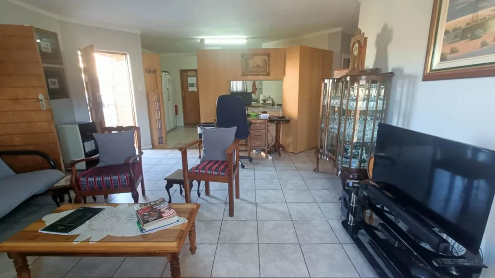 Townhouse to rent in Langenhovenpark - 1BX1754516 Townhouse to rent in Langenhovenpark - 1BX1754516