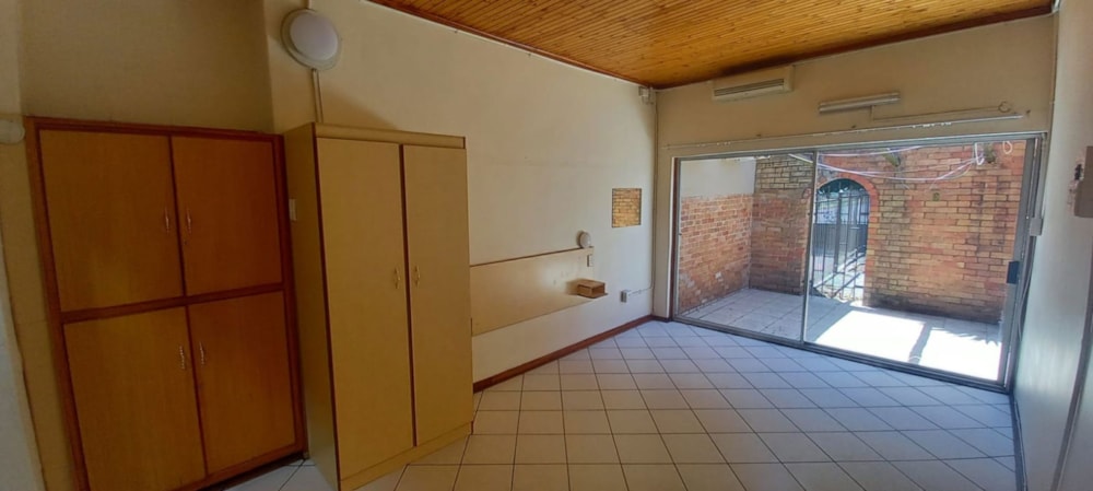 Bachelor apartment to rent in Hospitaalpark - 1BX1741712