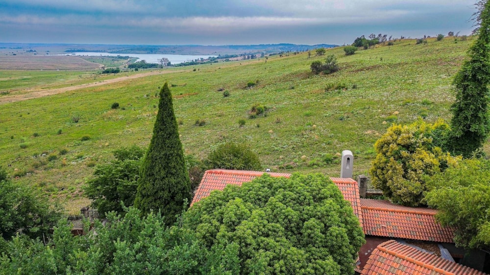 House sold in Country Lane Estate - CN1626194