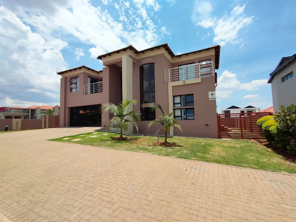 House let in Bendor Park - 1PS1720335