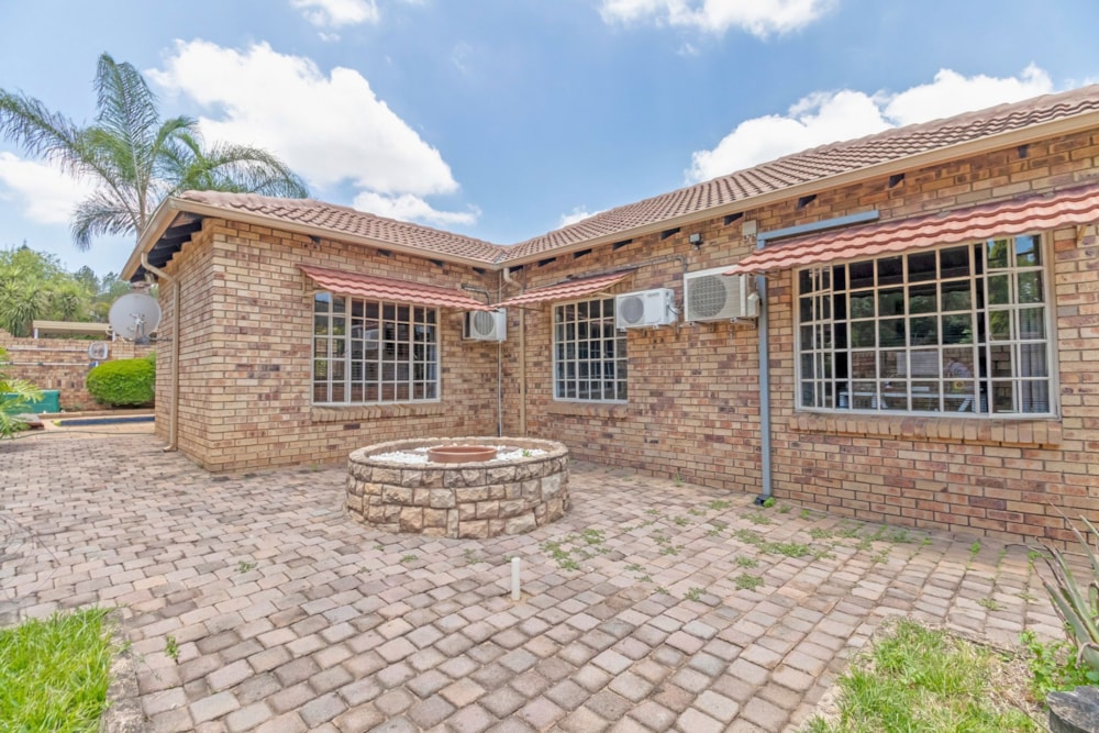 Townhouse for sale in Craigavon - FW1707087 Townhouse for sale in Craigavon - FW1707087