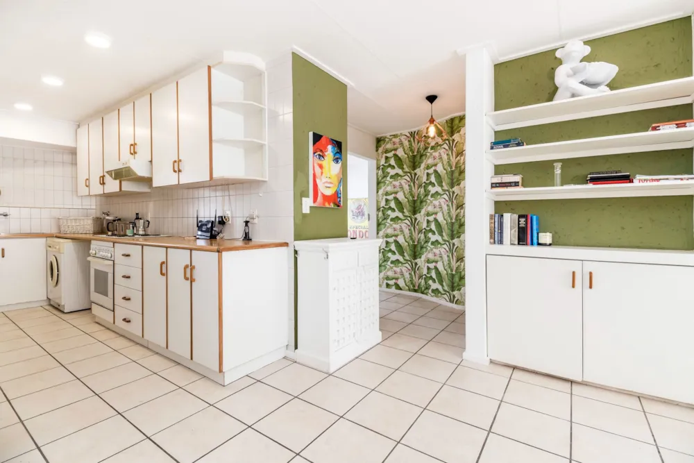 Apartment sold in Norwood, Johannesburg - HP1675703 Apartment sold in Norwood, Johannesburg - HP1675703