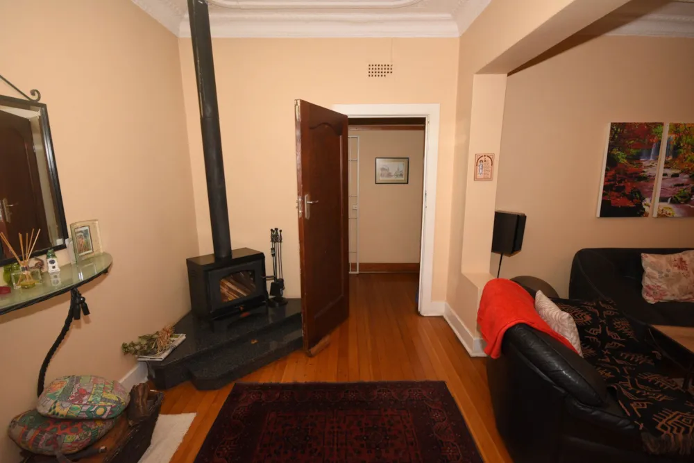 House sold in Primrose Hill - BED1640286