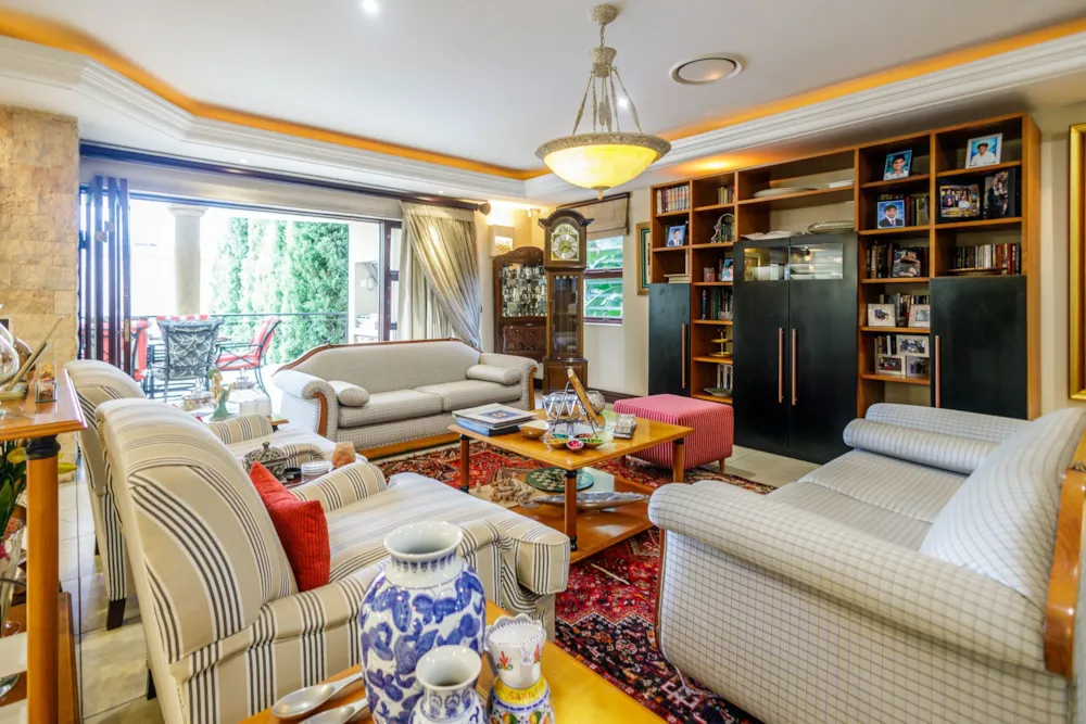 Multi-storey house sold in Linksfield - BED1671384 Multi-storey house sold in Linksfield - BED1671384
