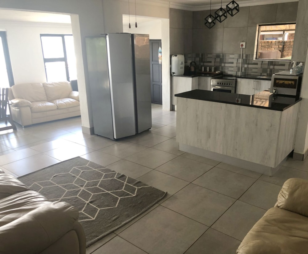 Security complex home for sale in Bronkhorstbaai - PRN1640305 Security complex home for sale in Bronkhorstbaai - PRN1640305