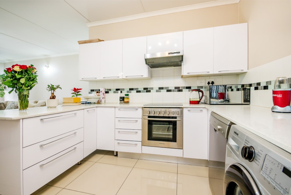 Apartment for sale in Douglasdale - FW1693377 Apartment for sale in Douglasdale - FW1693377