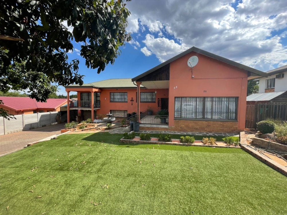 House for sale in Generaal de Wet - 1BX1639479