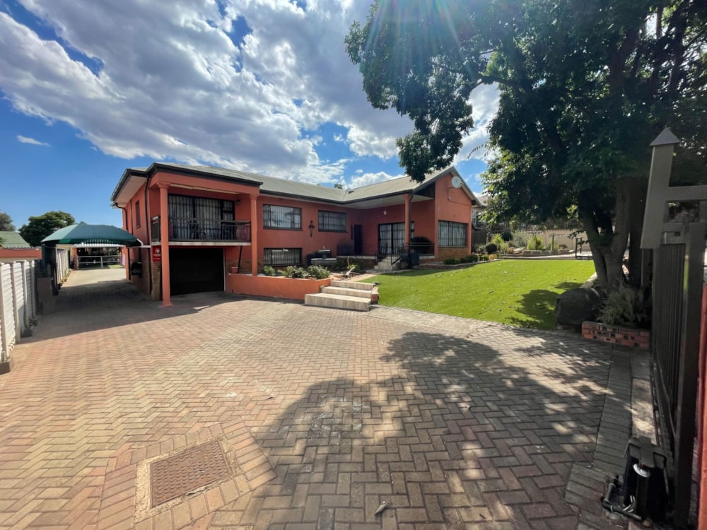 House for sale in Generaal de Wet - 1BX1639479