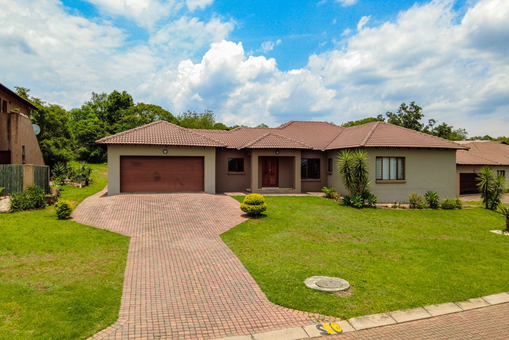 Single-storey house for sale in Ntulo Wildlife Estate - 1NS1637968