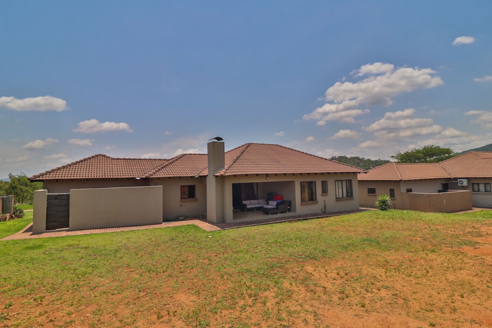 Single-storey house for sale in Ntulo Wildlife Estate - 1NS1637968
