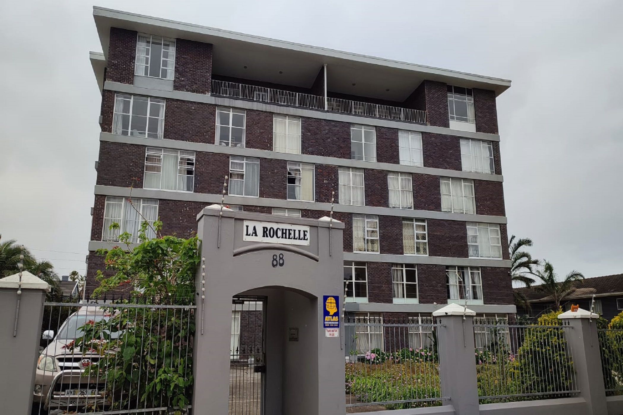 Penthouse apartment let in St Georges Park - 1PLZ1685660