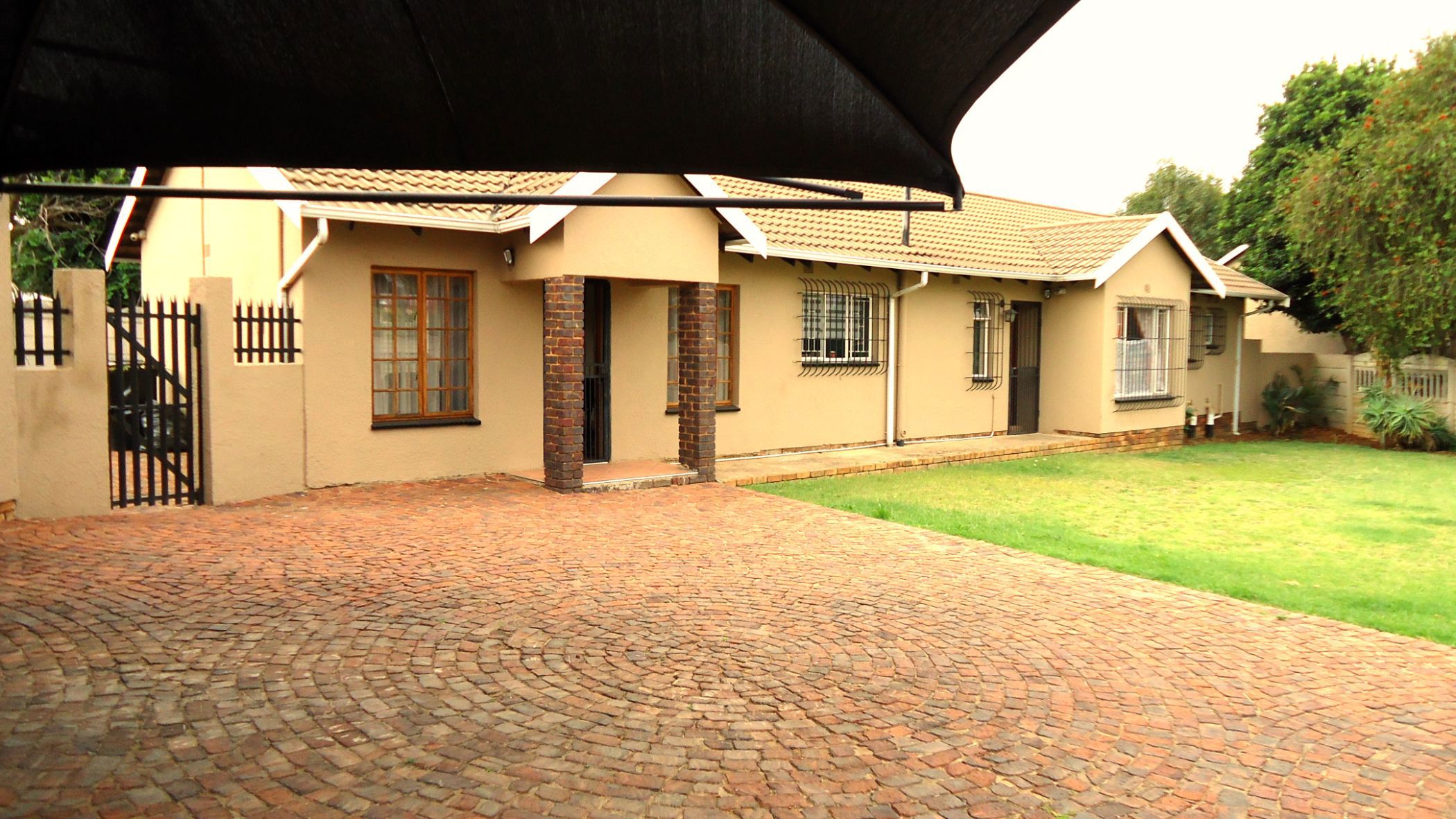 House for sale in Sherwood Gardens - 1BJ1639851