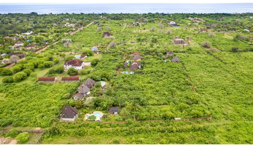 Residential vacant land for sale in Diani, Kenya - 3KE1637347