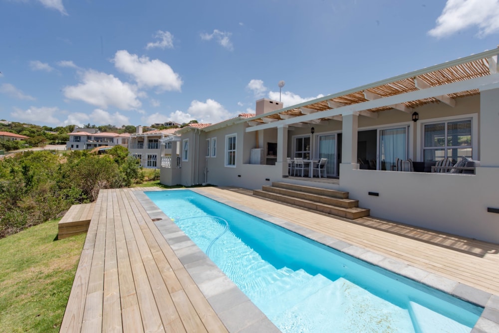 House sold in Schoongezicht, Plettenberg Bay - 1KG1640136 House sold in Schoongezicht, Plettenberg Bay - 1KG1640136