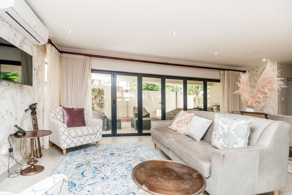 Double-storey cluster let in Broadacres - FYL1710468 Double-storey cluster let in Broadacres - FYL1710468