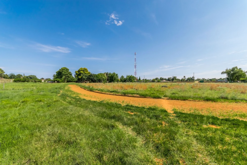 Smallholding sold in Ten Acres - 1KR1639670 Smallholding sold in Ten Acres - 1KR1639670