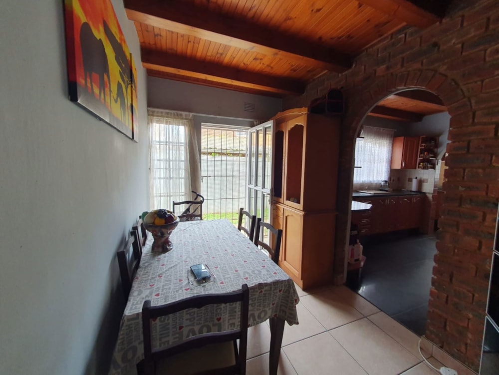 House for sale in Ocean View, Bluff - 1WB1686065