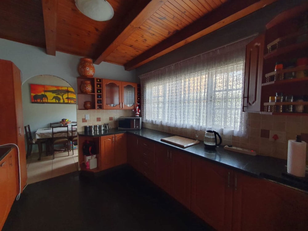 House for sale in Ocean View, Bluff - 1WB1686065