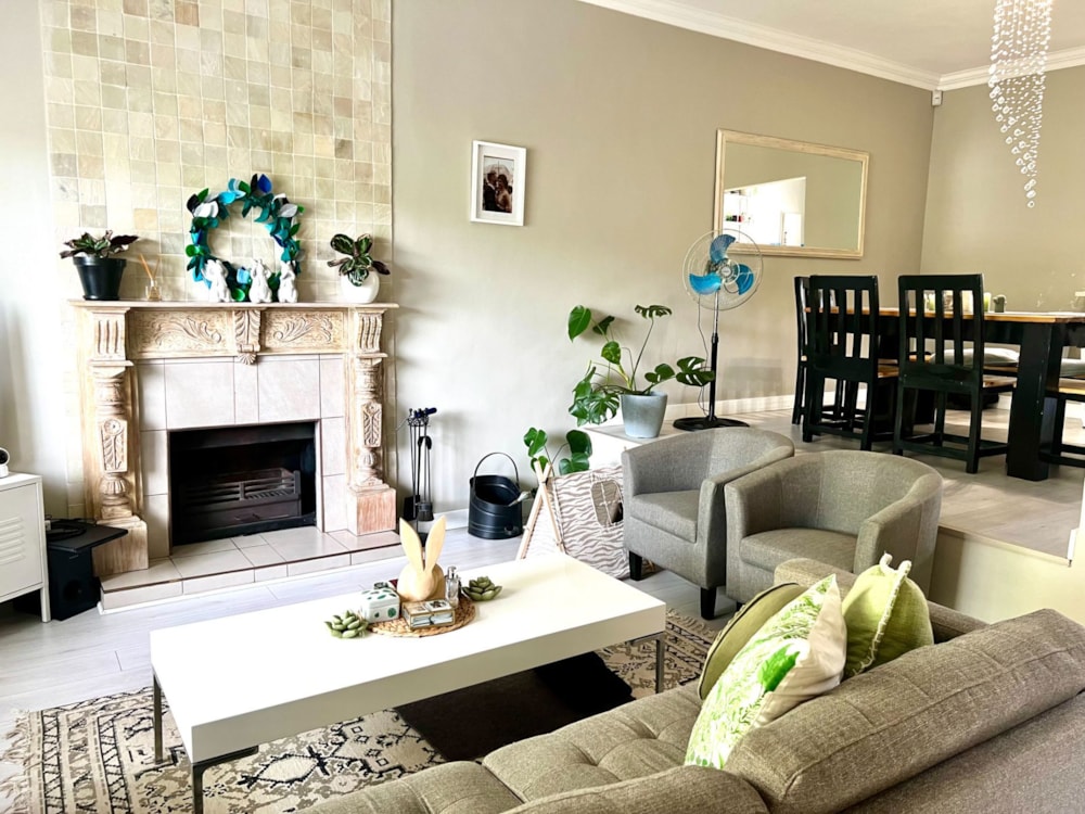 Townhouse let in River Club, Sandton - JBL1686422