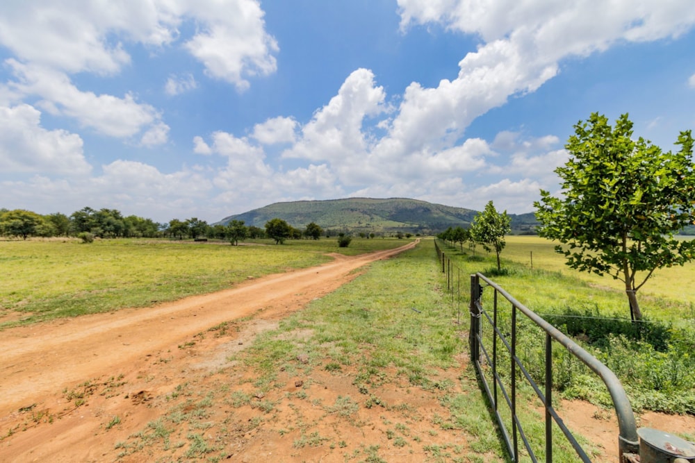Mixed use farm for sale in Broederstroom - 1HR1640618 Mixed use farm for sale in Broederstroom - 1HR1640618