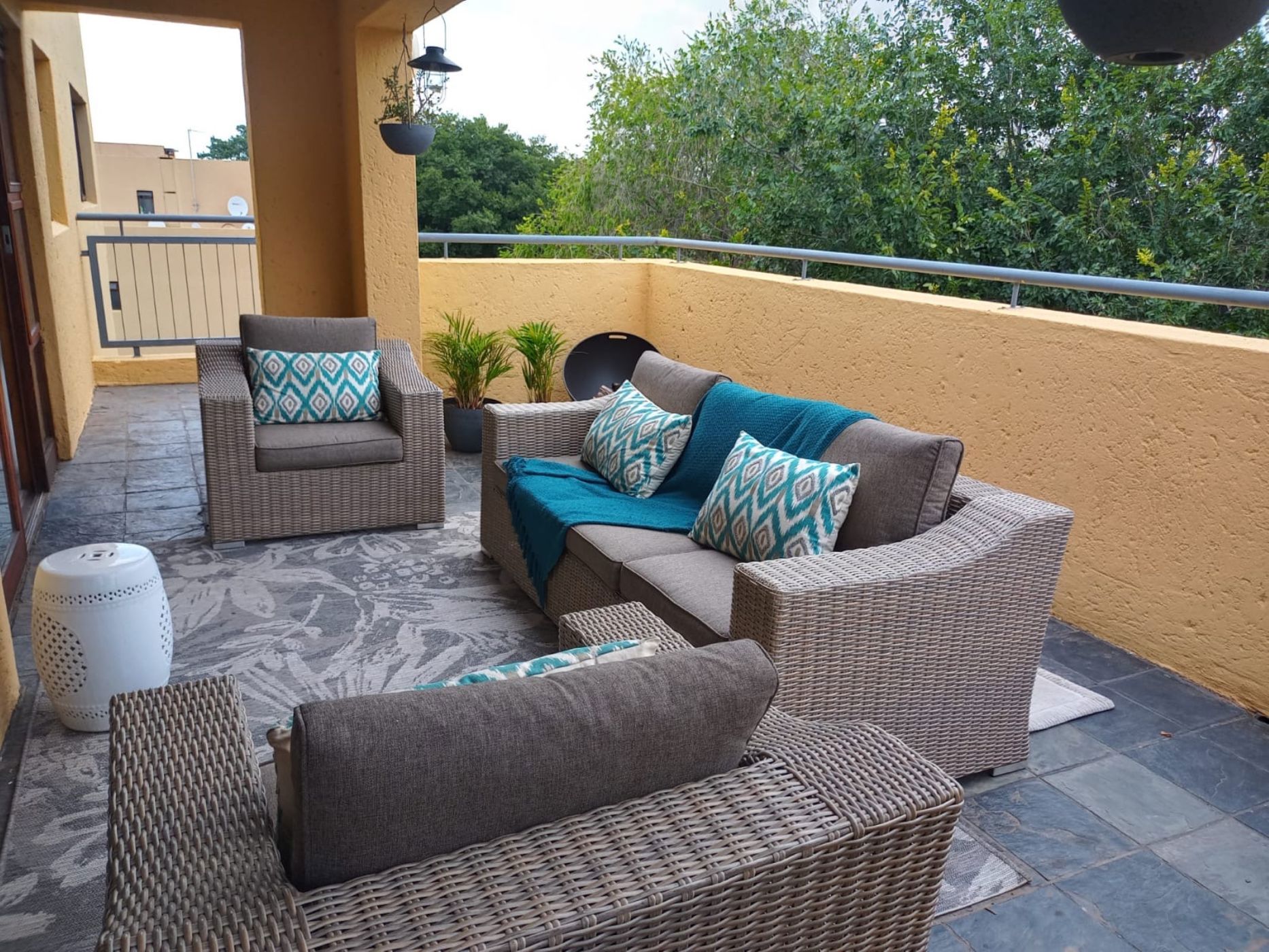 Apartment sold in Waterkloof Ridge - PT1660978