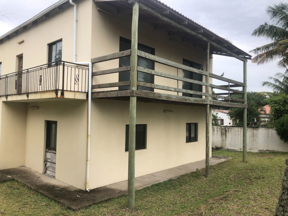 Beachfront villa for sale in Catembe, Mozambique - 3MQ1640994