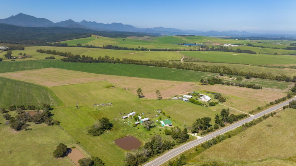 Smallholding for sale in Hoekwil - GEO1641176 Smallholding for sale in Hoekwil - GEO1641176