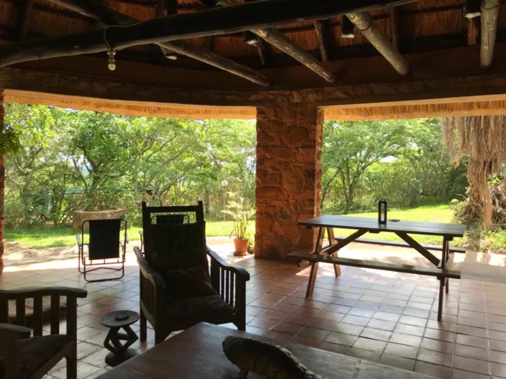 Game lodge sold in Chimanimani, Zimbabwe - 3ZB1641306