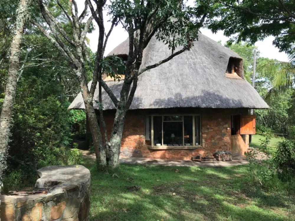 Game lodge sold in Chimanimani, Zimbabwe - 3ZB1641306