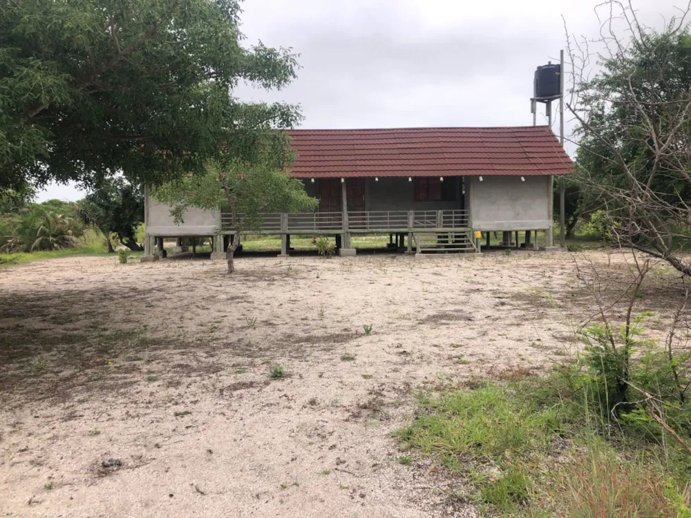 Beach bungalow for sale in Catembe, Mozambique - 3MQ1641307 Beach bungalow for sale in Catembe, Mozambique - 3MQ1641307