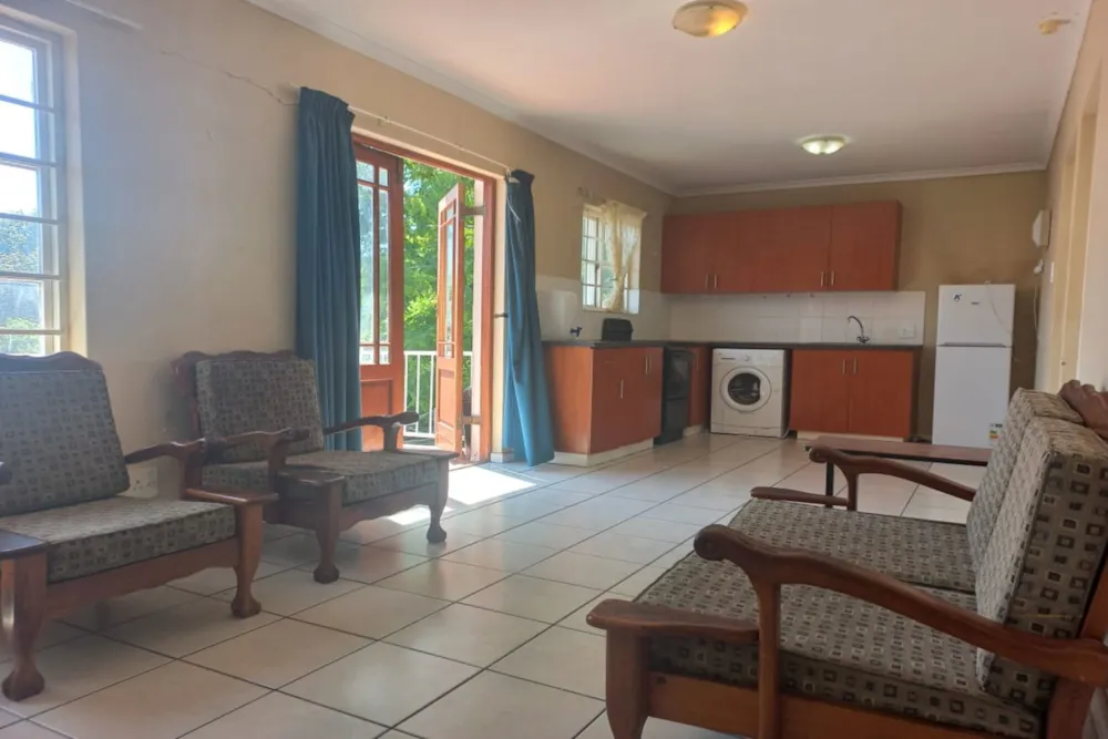 Multi-storey apartment sold in Grahamstown Central (Makhanda Central)  - 1GC1639962