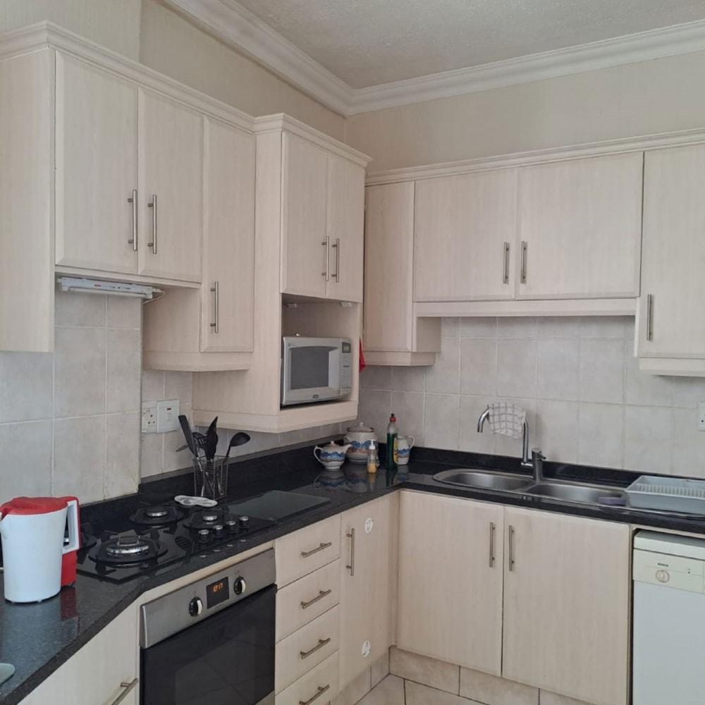 Multi-storey apartment for sale in Scottburgh - 1si1641278