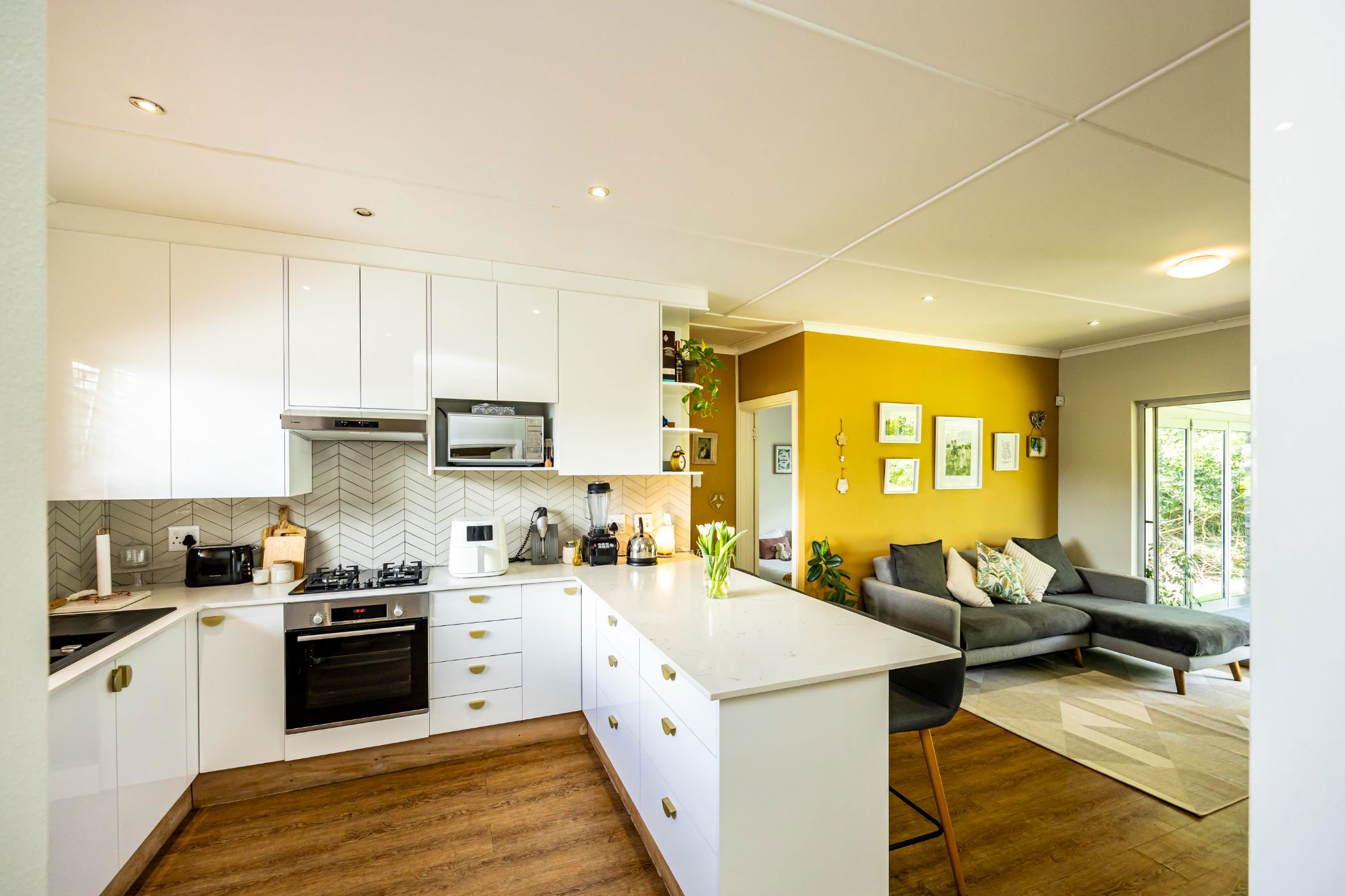 Townhouse sold in Abbotsford, East London - 1EZ1679882