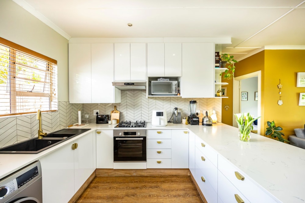 Townhouse sold in Abbotsford, East London - 1EZ1679882 Townhouse sold in Abbotsford, East London - 1EZ1679882